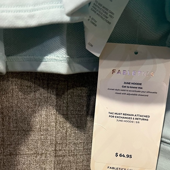 Brand new Fabletics sweater - Picture 2 of 2
